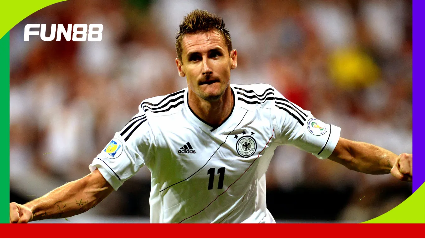 Miroslav Klose với kỷ lục 16 bàn World Cup